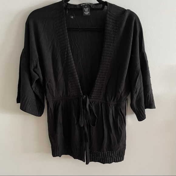 Nine West black short sleeved tie front cardigan with empire waist. - Picture 6 of 8
